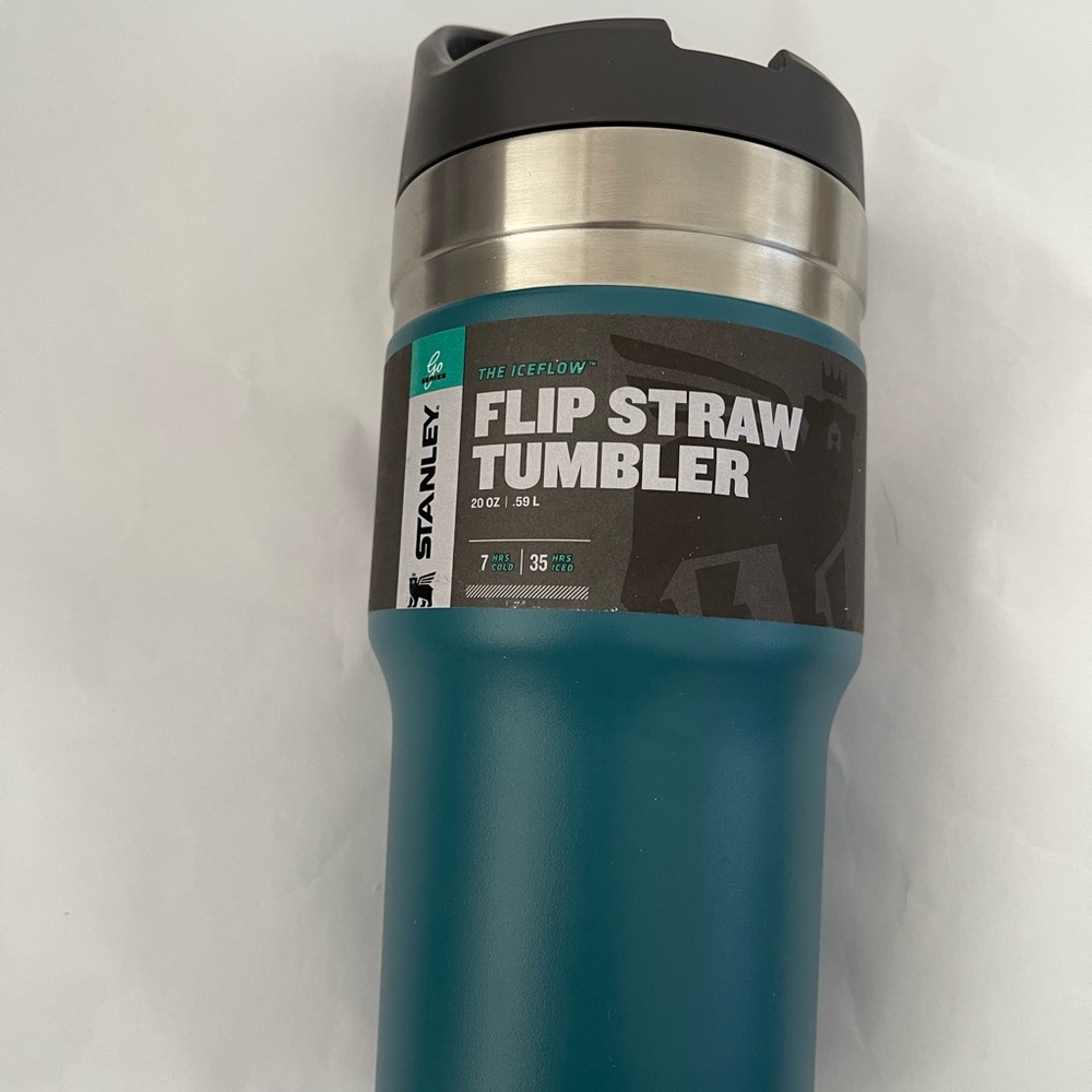 Stanley Iceflow Flip Straw Tumbler 20 oz Teal (Lagoon)